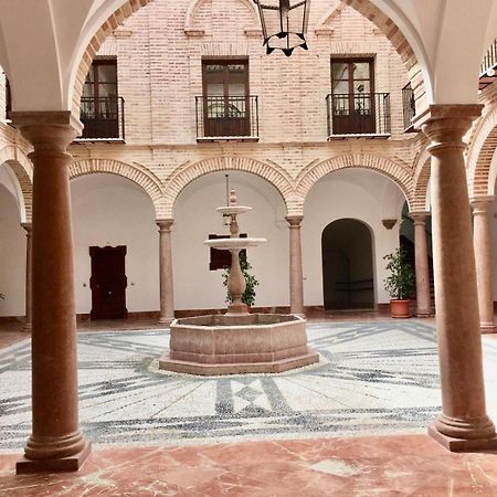 Ap. Palacete Marques D La Vega Antequera Bagian luar foto