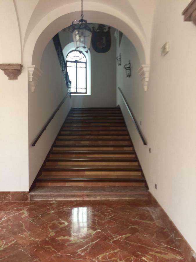 Ap. Palacete Marques D La Vega Antequera Bagian luar foto