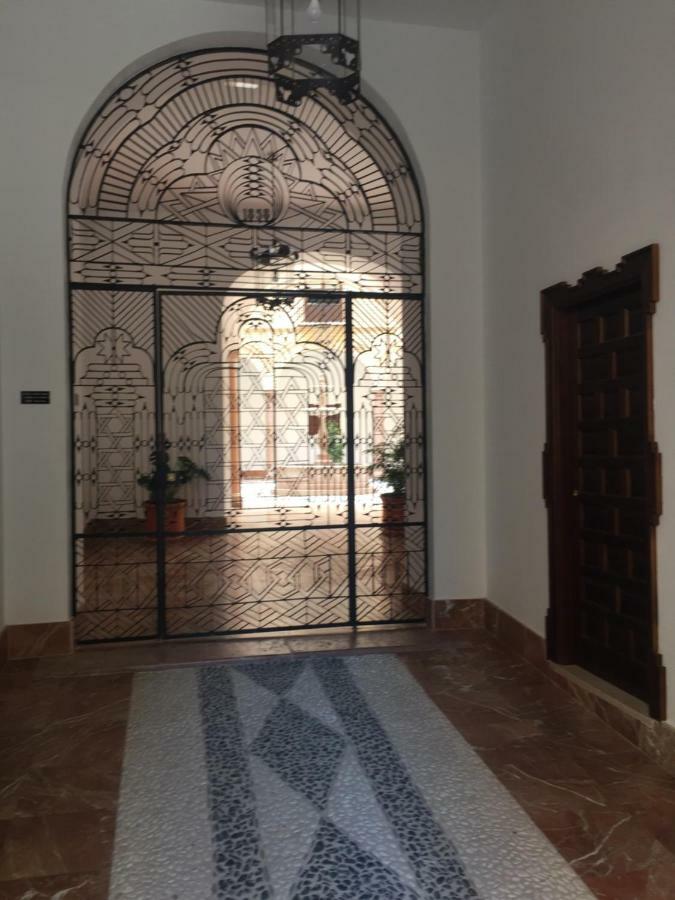 Ap. Palacete Marques D La Vega Antequera Bagian luar foto
